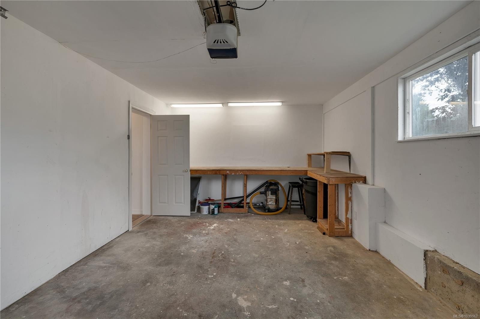 1048 Galerno Rd, Campbell River, BC