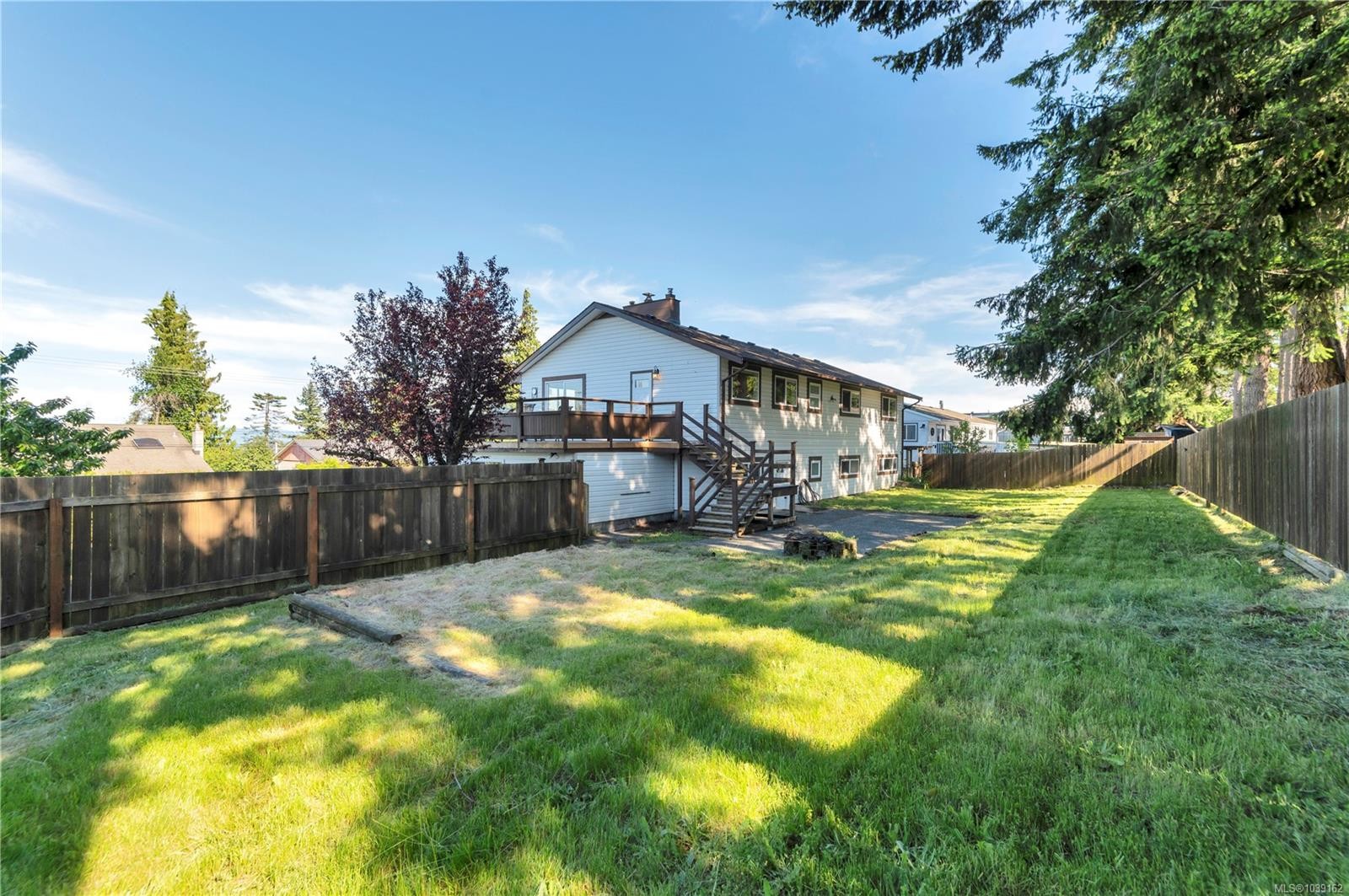 1048 Galerno Rd, Campbell River, BC