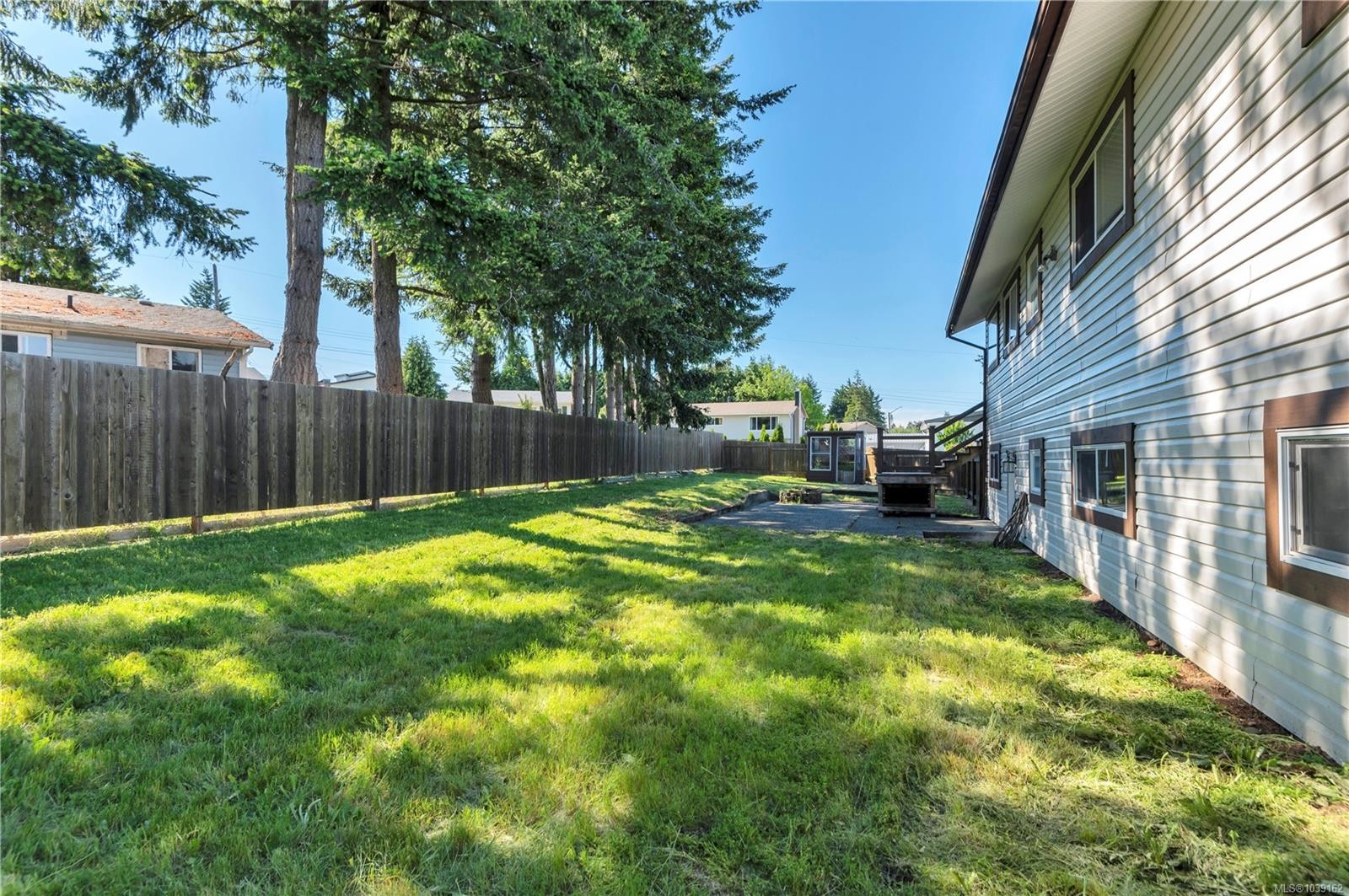 1048 Galerno Rd, Campbell River, BC