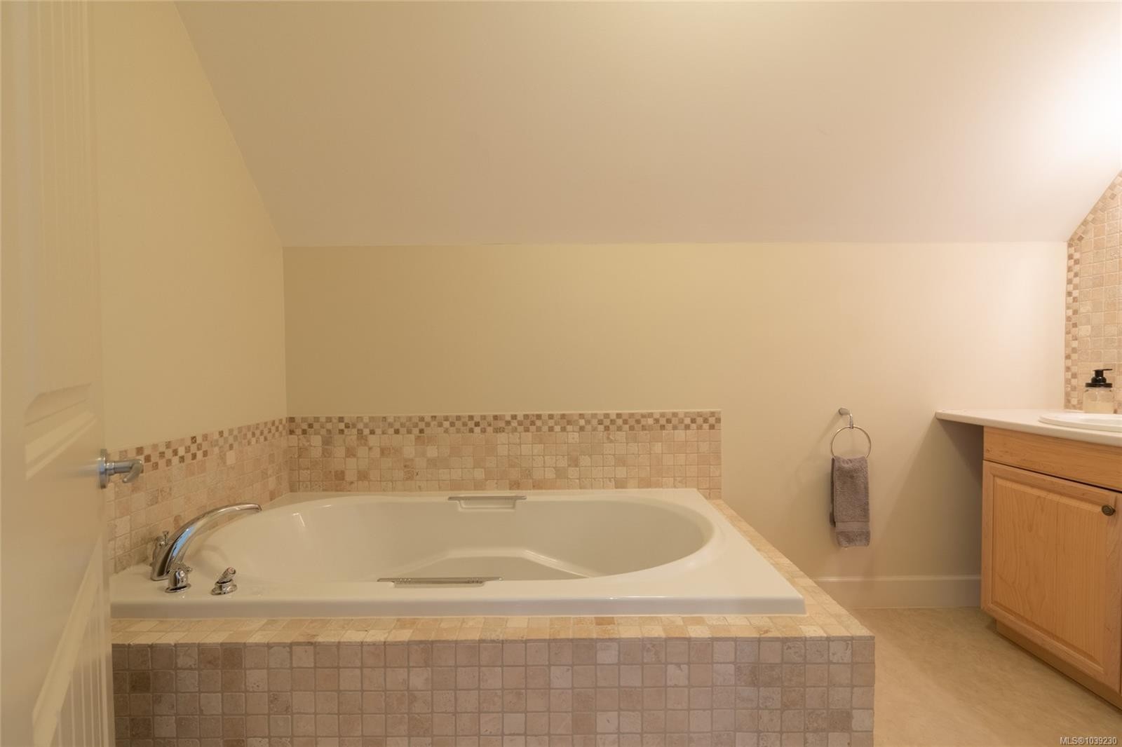 1171 Fosters Pl, Courtenay, BC