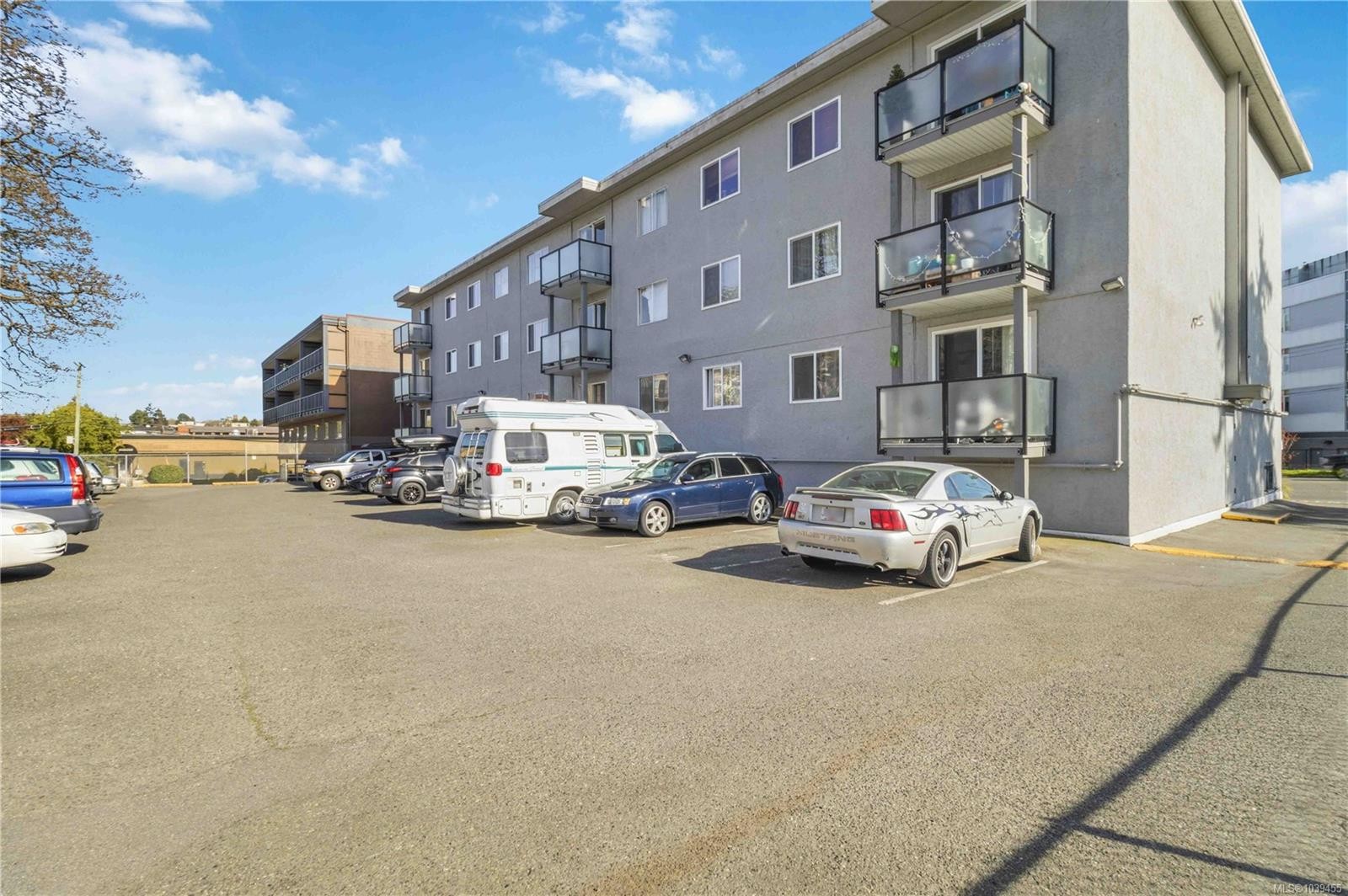 #302-904 Hillside Ave, Victoria, BC - Outdoor With Balcony