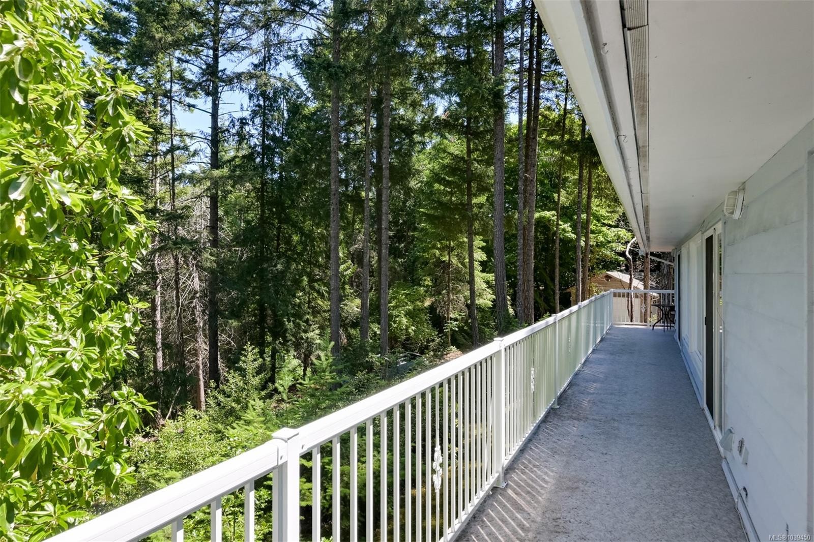 1495 Lands End Rd, North Saanich, BC