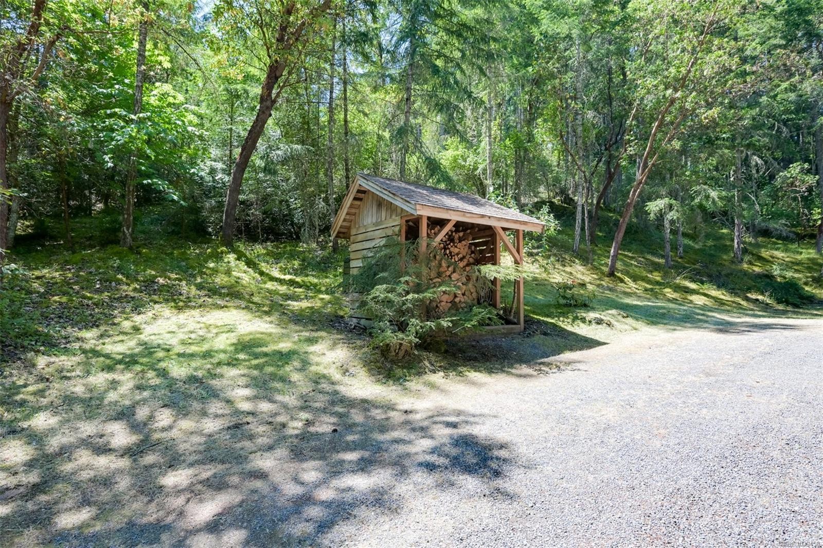 1495 Lands End Rd, North Saanich, BC