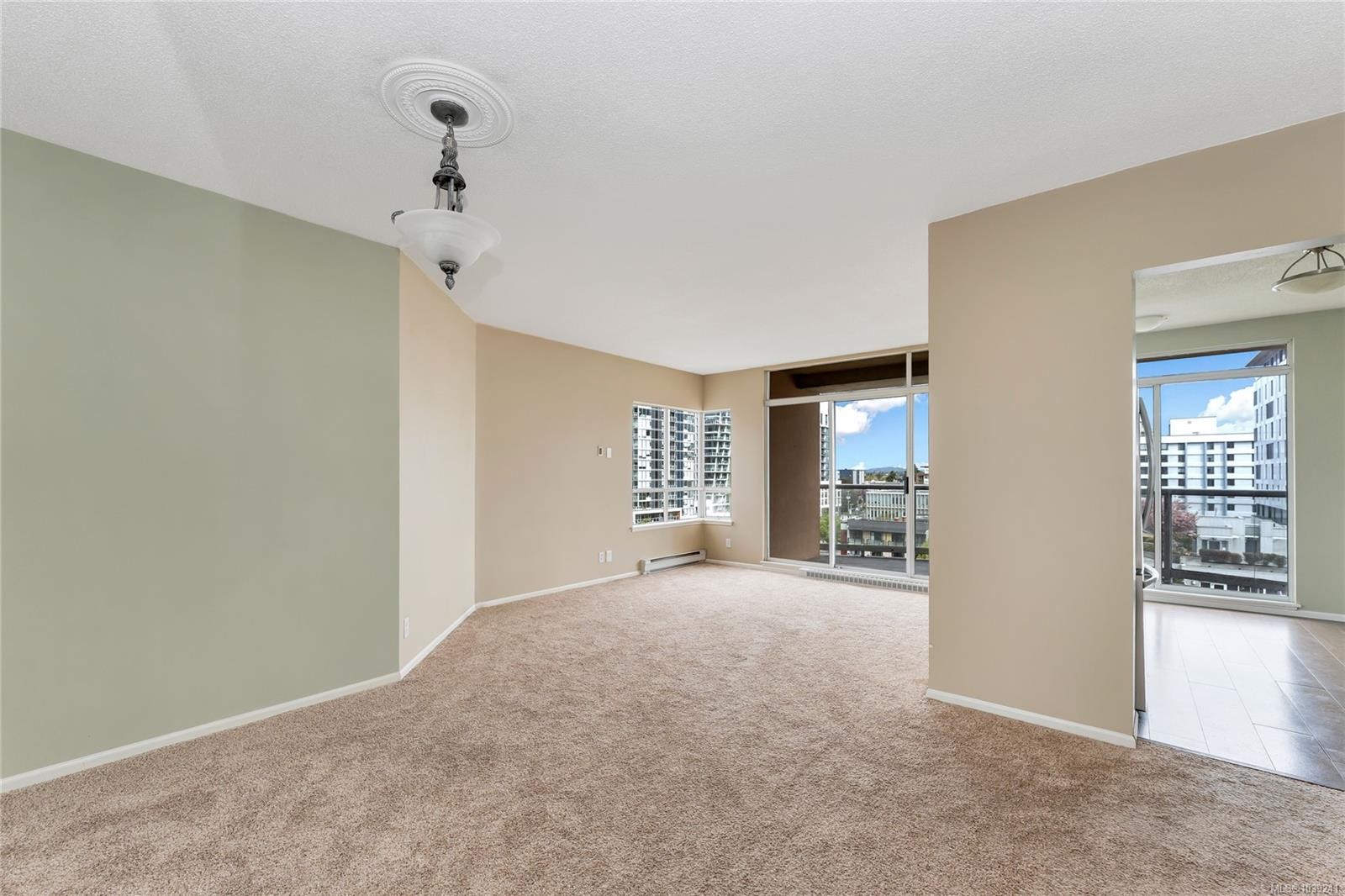 #1004-1020 View St, Victoria, BC - Indoor Photo Showing Other Room