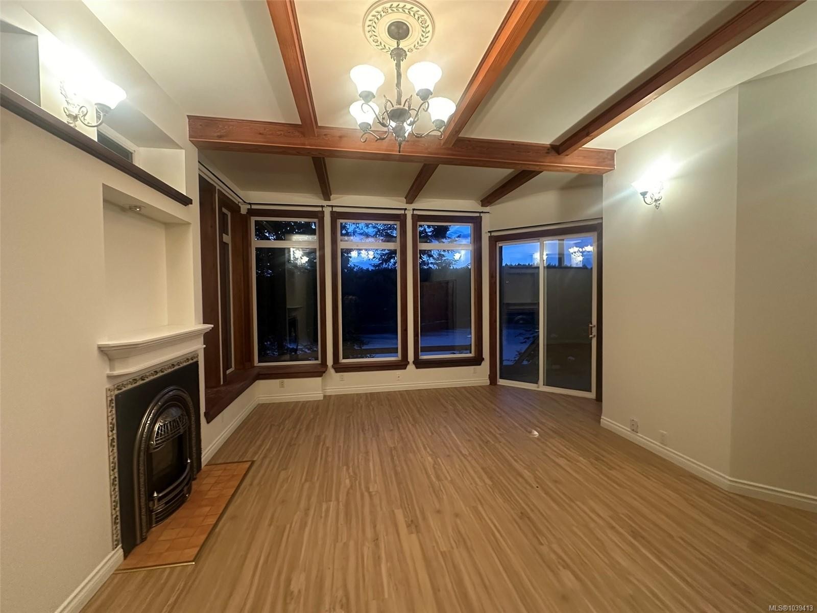 165 Ontario Pl, Salt Spring, BC