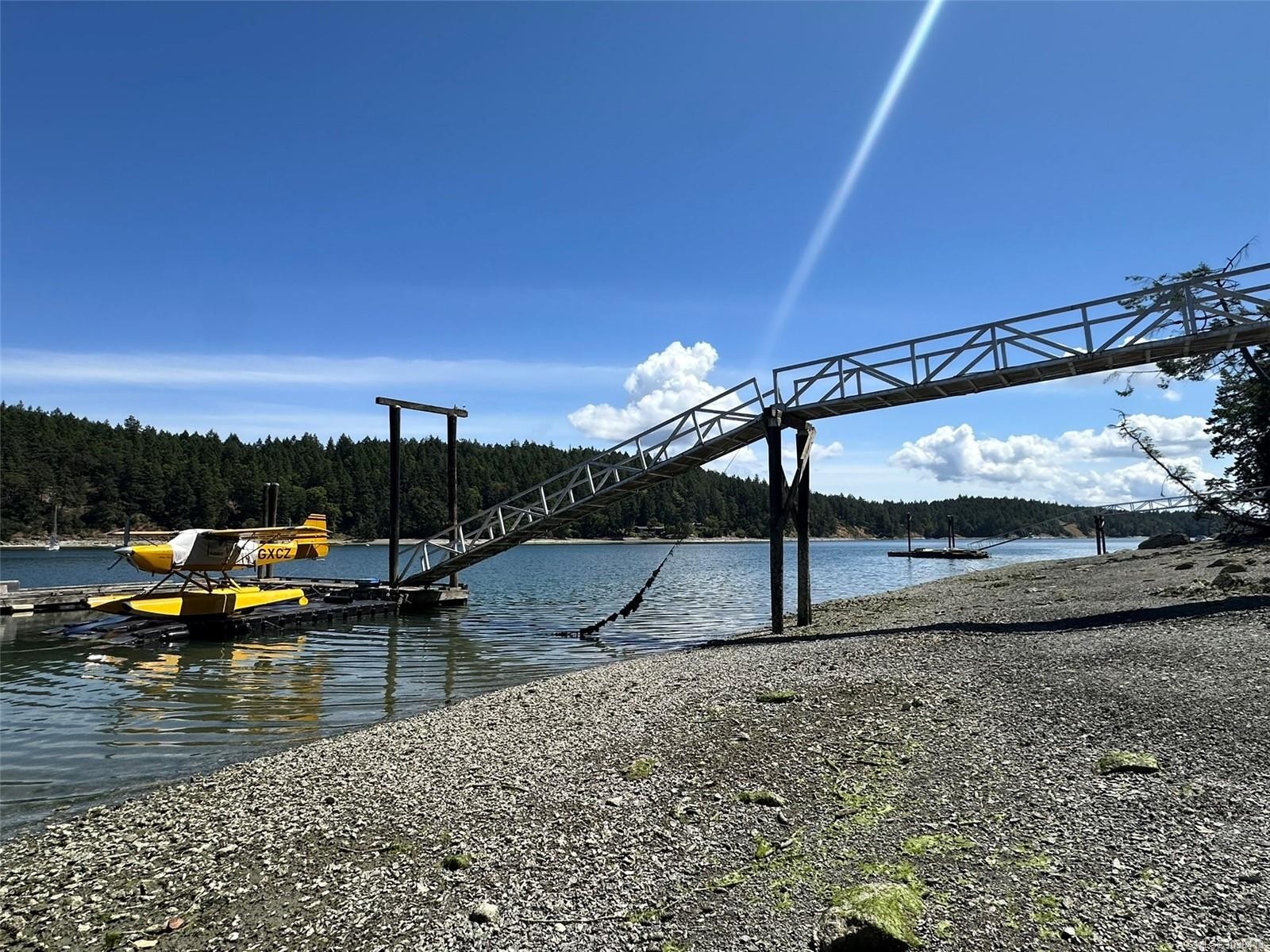 165 Ontario Pl, Salt Spring, BC