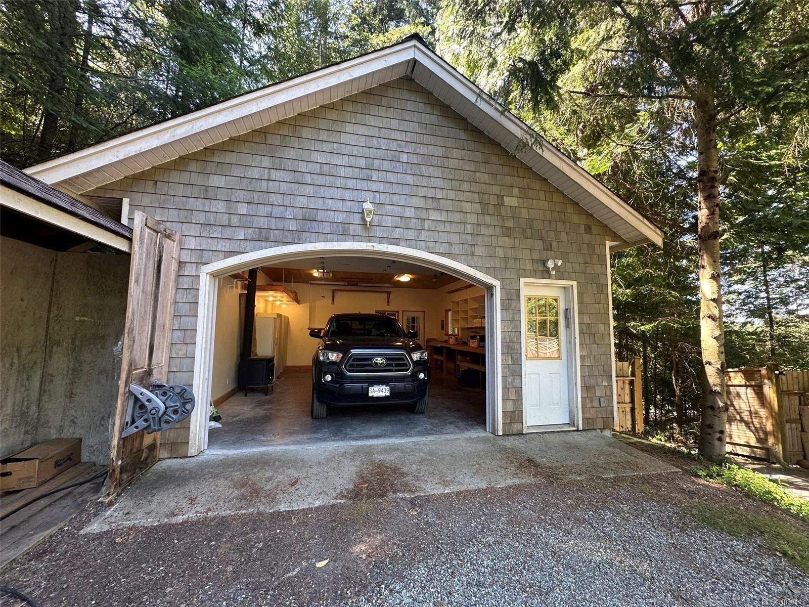 165 Ontario Pl, Salt Spring, BC