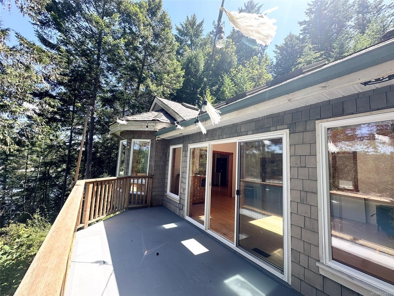 165 Ontario Pl, Salt Spring, BC