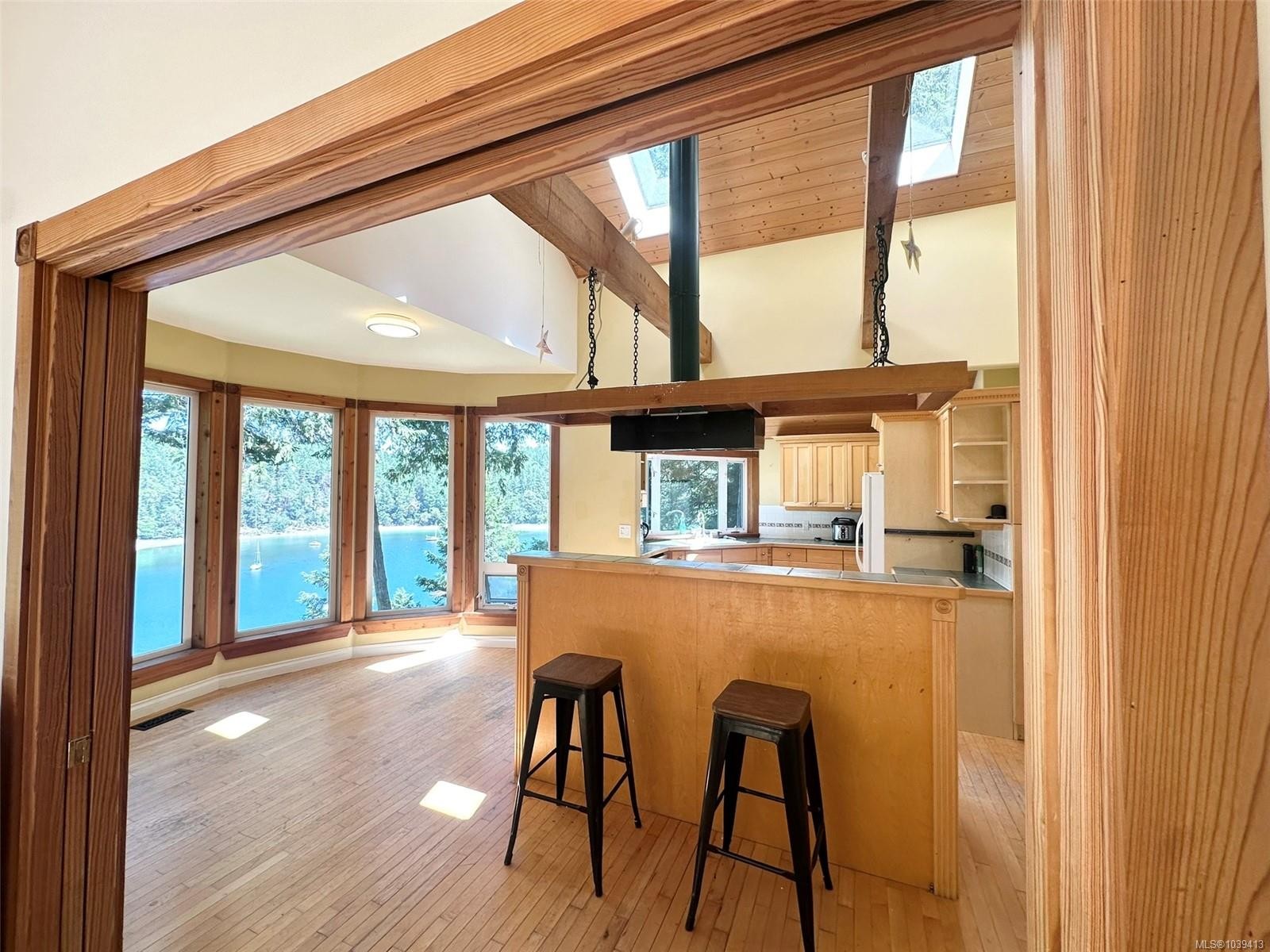 165 Ontario Pl, Salt Spring, BC