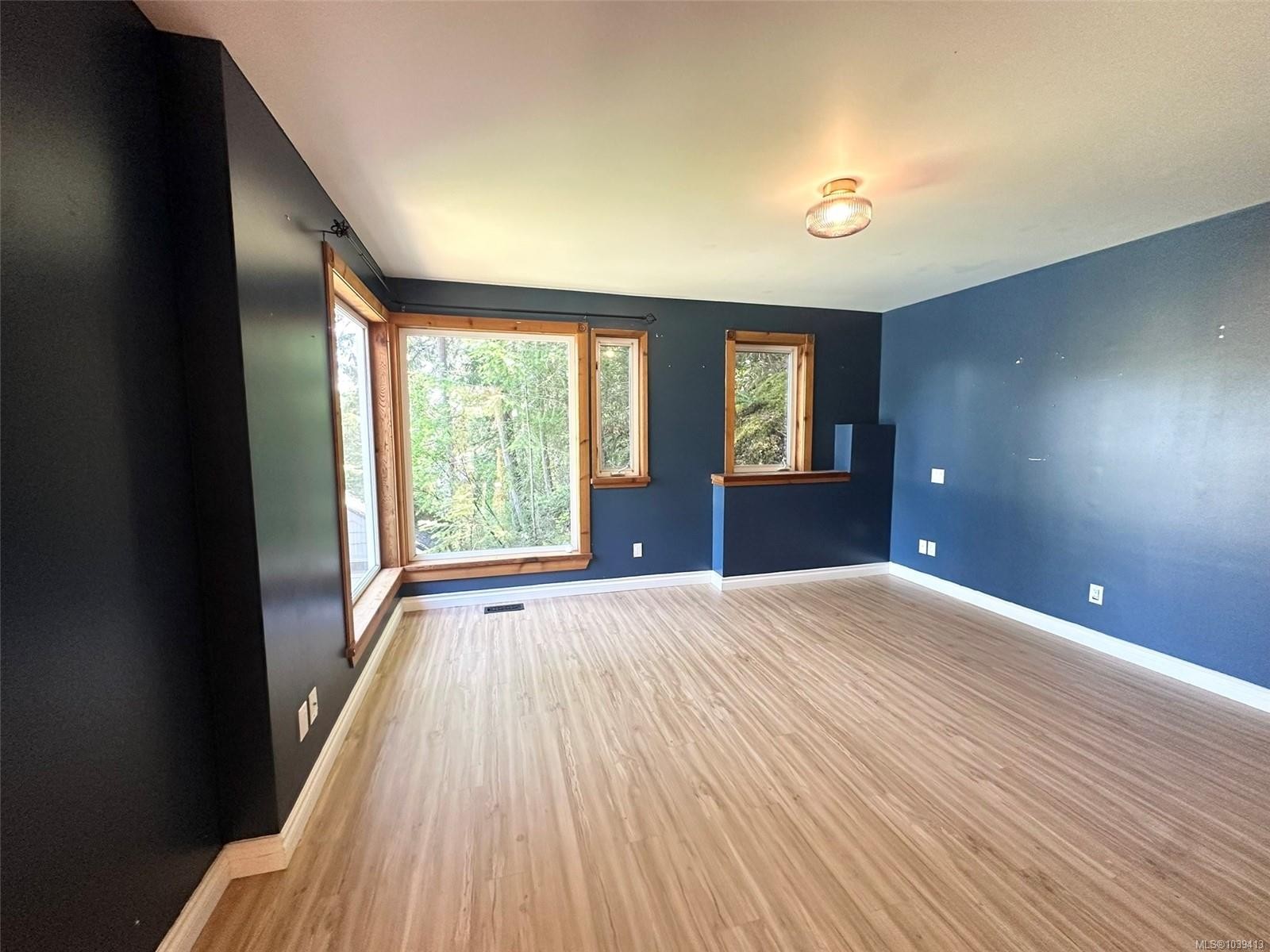 165 Ontario Pl, Salt Spring, BC