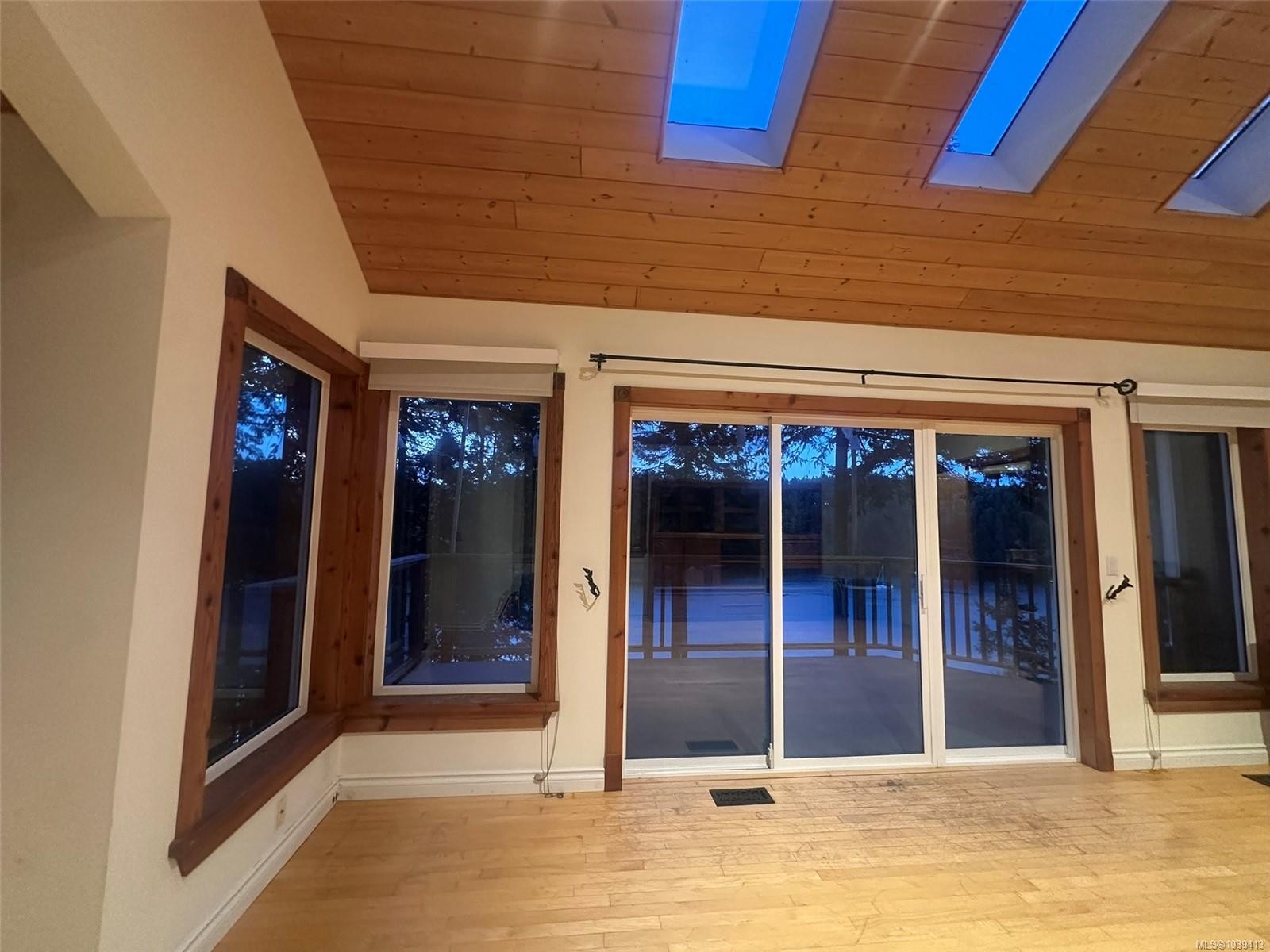 165 Ontario Pl, Salt Spring, BC