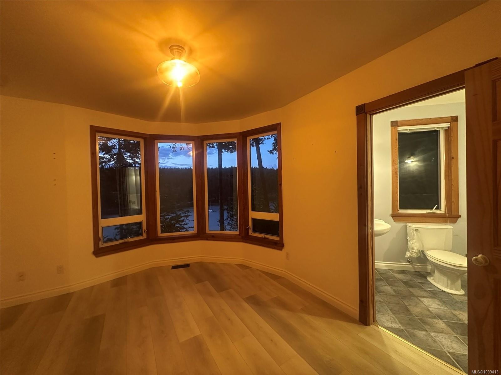 165 Ontario Pl, Salt Spring, BC