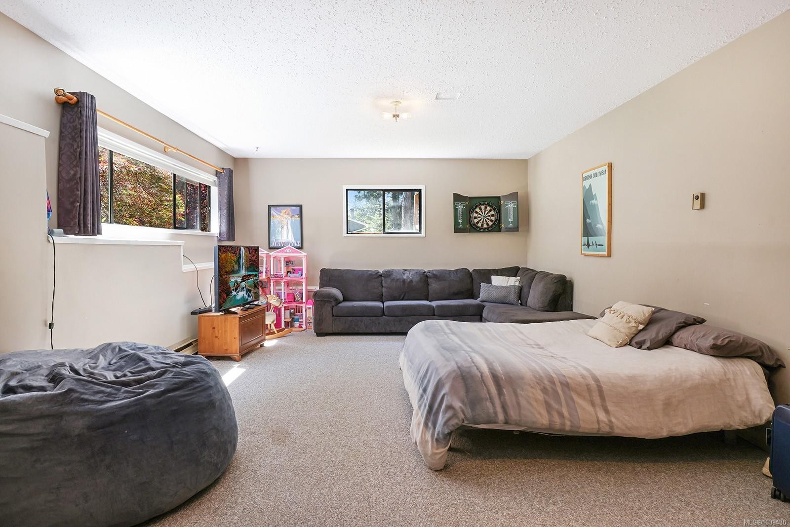611 Crestview Dr, Comox, BC