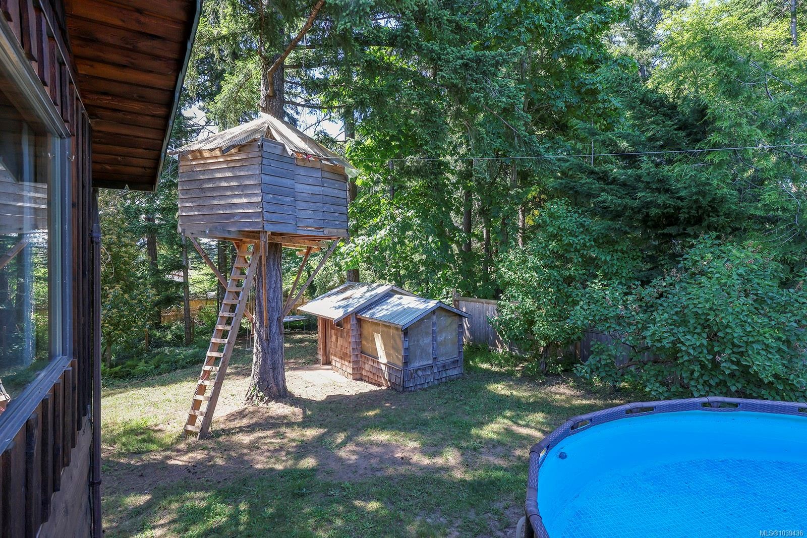 611 Crestview Dr, Comox, BC