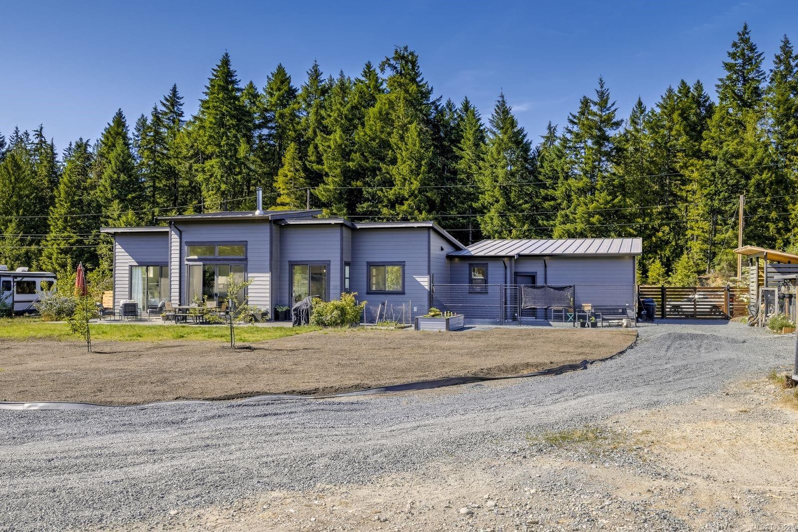 3770 Tralee Rd, Whiskey Creek, BC