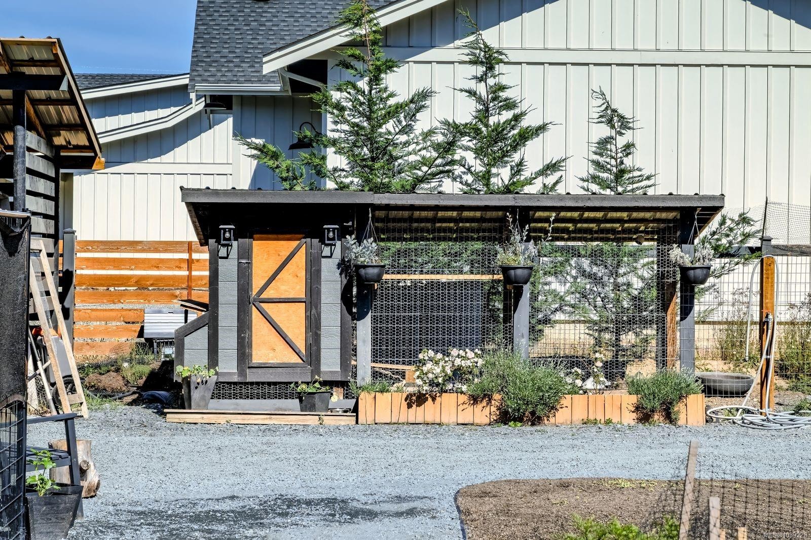 3770 Tralee Rd, Whiskey Creek, BC