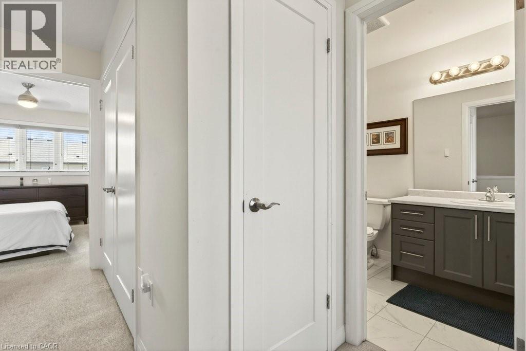 54 Aquarius Crescent, Hamilton, ON