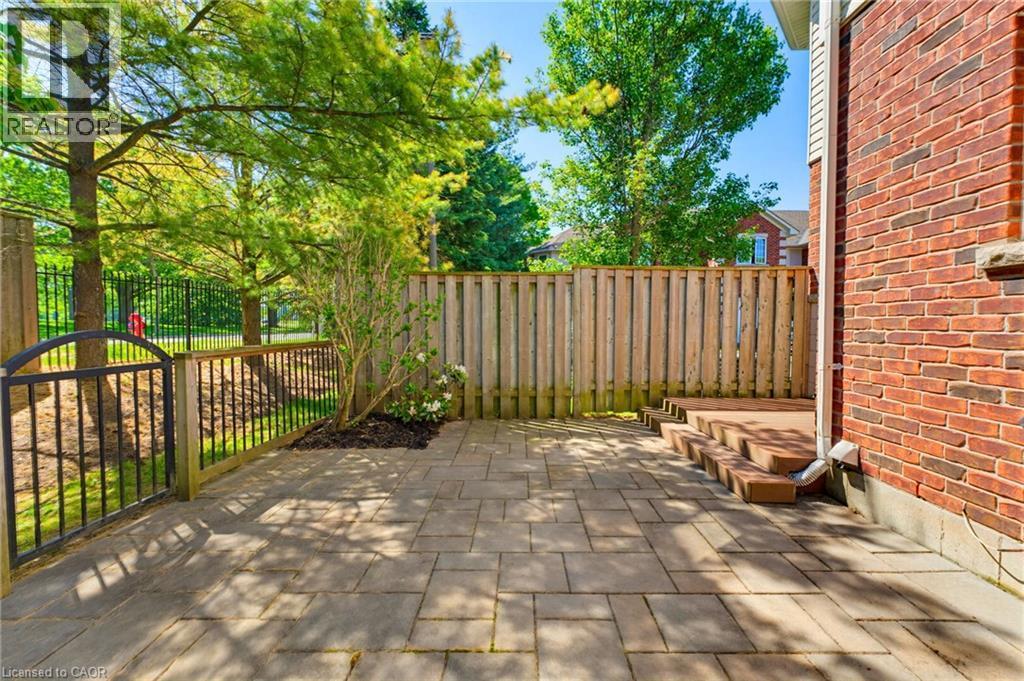 81 Valridge Drive Unit# 13, Ancaster, ON