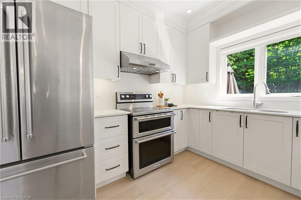 81 Valridge Drive Unit# 13, Ancaster, ON