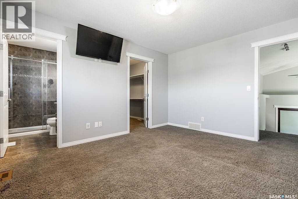327 Roy Crescent, Saskatoon, SK