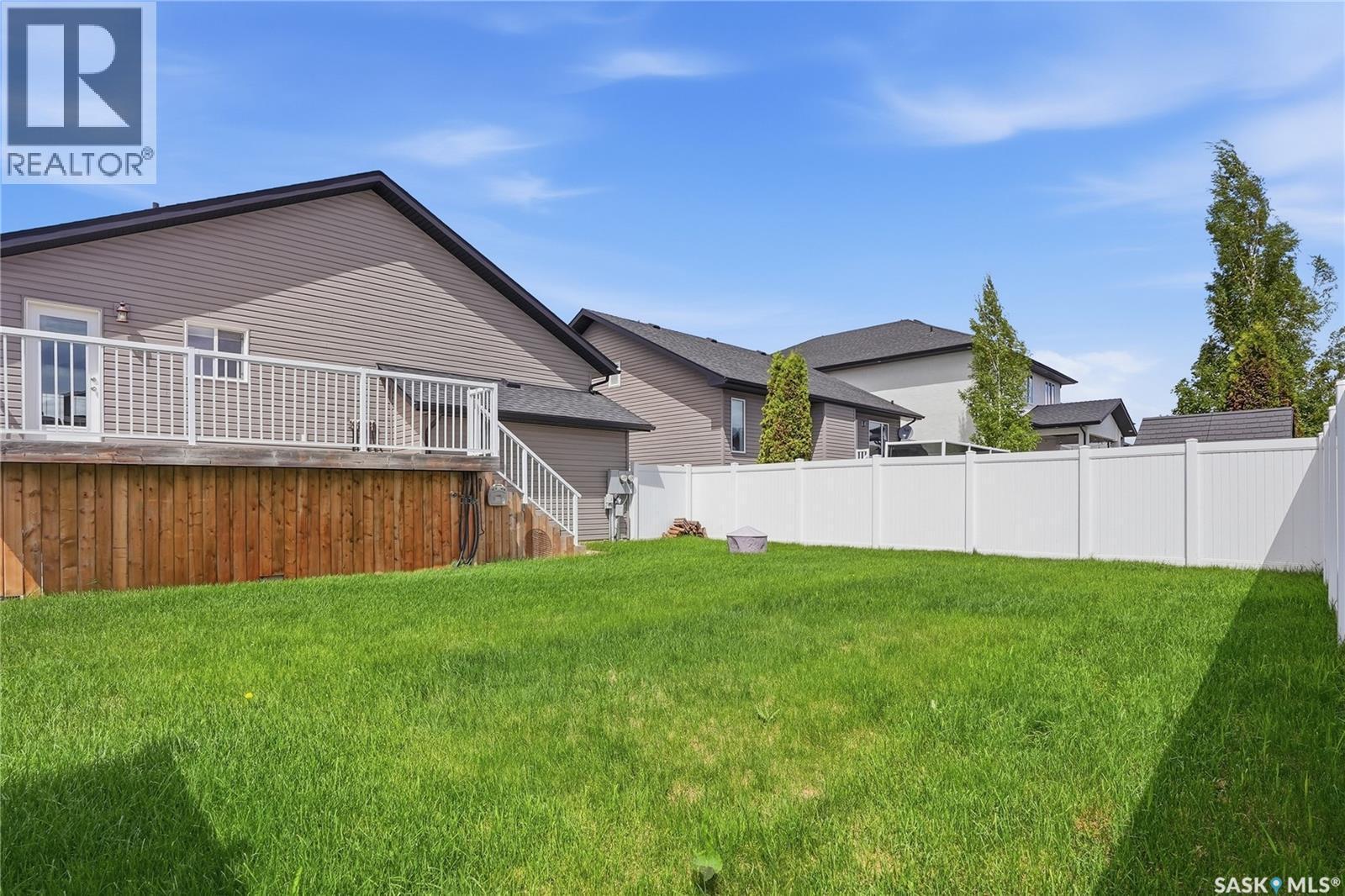 327 Roy Crescent, Saskatoon, SK