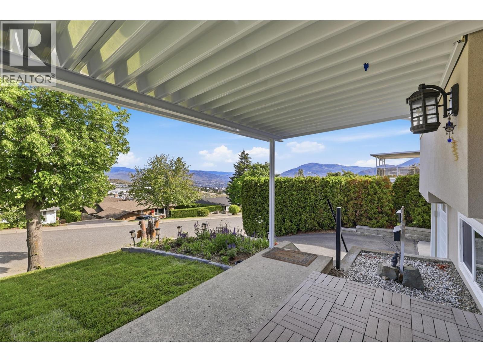 1675 Springhaven Place Place, Kamloops, BC - Outdoor With Deck Patio Veranda