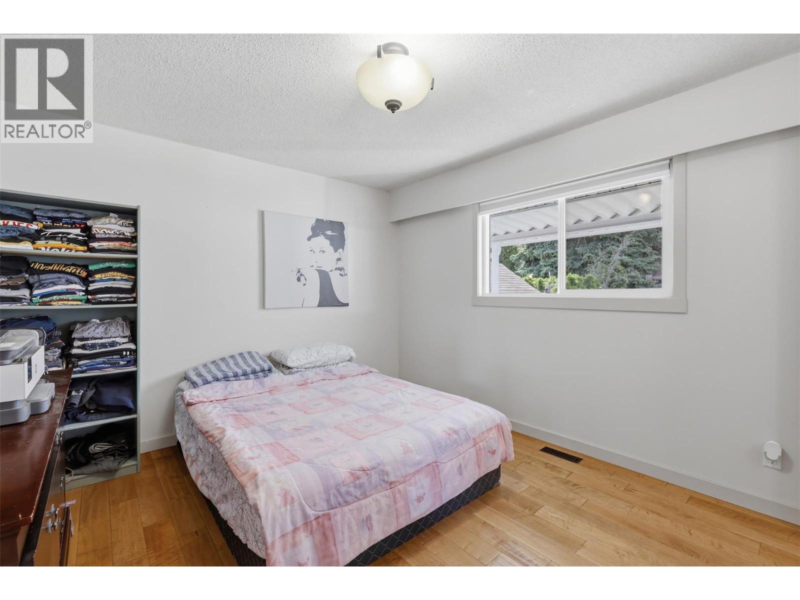 1675 Springhaven Place Place, Kamloops, BC - Indoor Photo Showing Bedroom