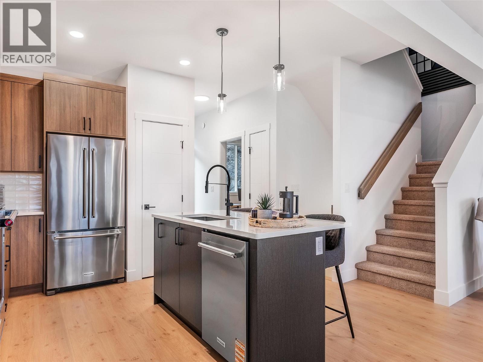 Photos of The Ledge showhome of the same layout - 7735 Okanagan Hills Boulevard Unit# 63 Lot# 2, Vernon, BC