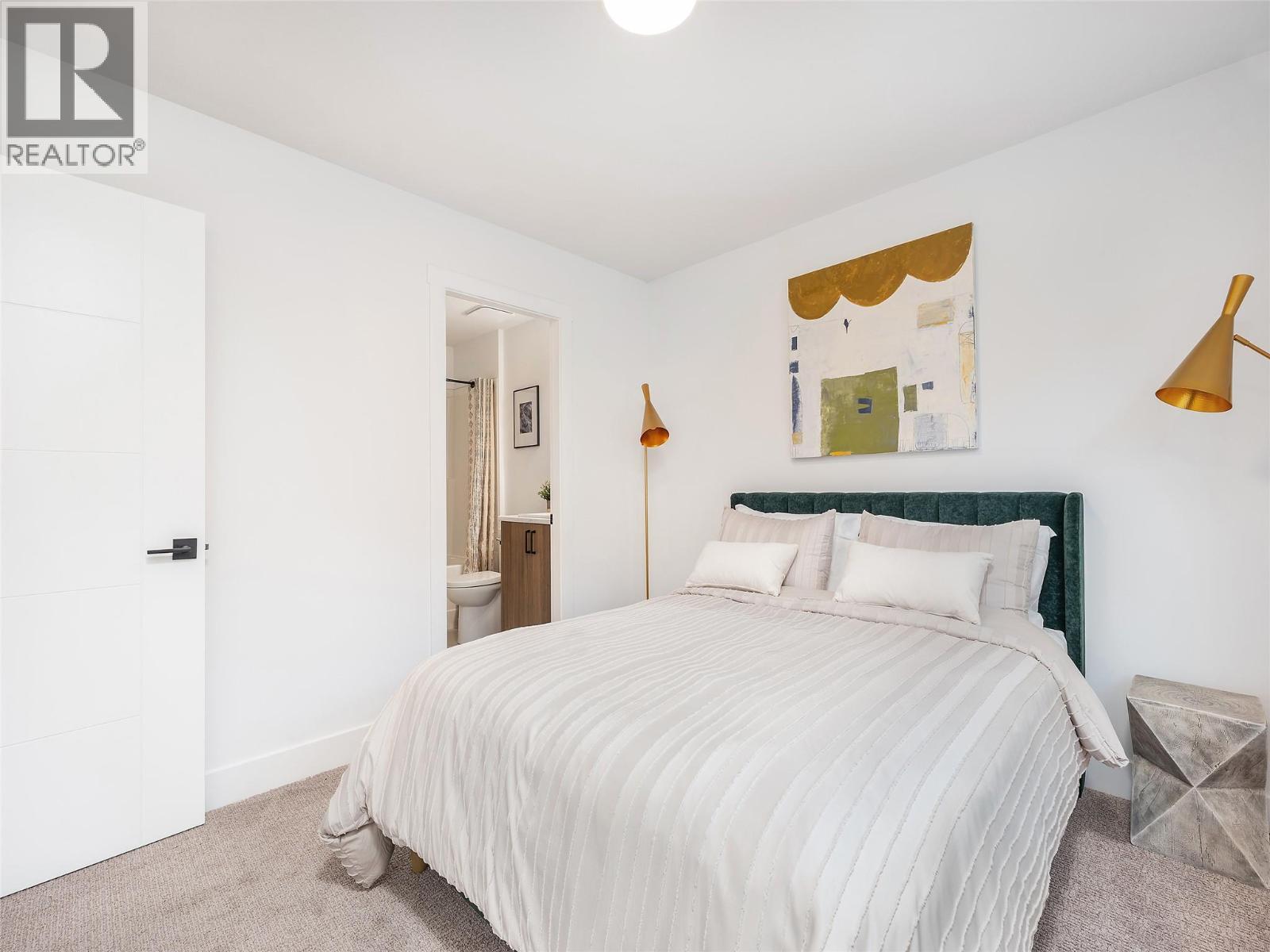 Photos of The Ledge showhome of the same layout - 7735 Okanagan Hills Boulevard Unit# 63 Lot# 2, Vernon, BC
