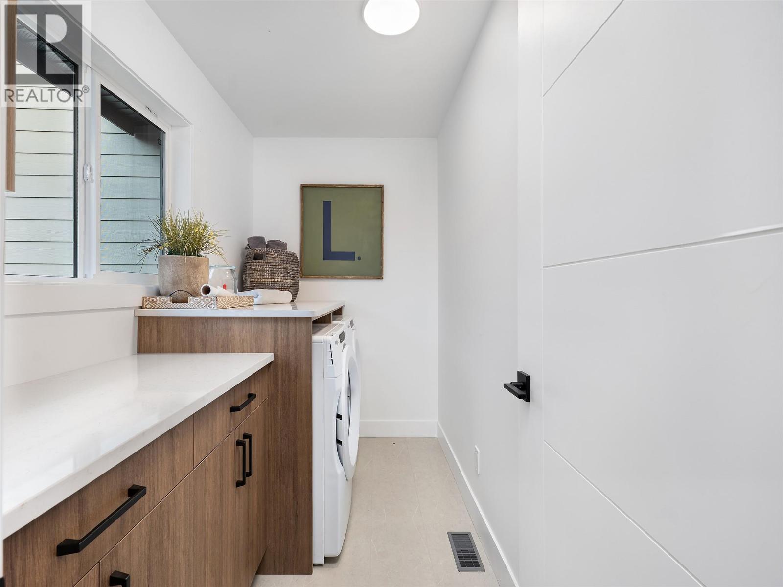 Photos of The Ledge showhome of the same layout - 7735 Okanagan Hills Boulevard Unit# 63 Lot# 2, Vernon, BC