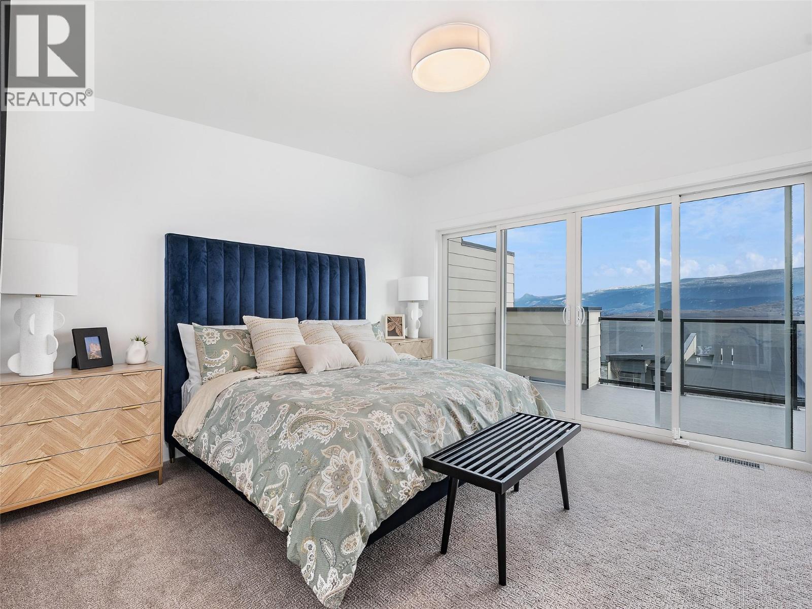 Photos of The Ledge showhome of the same layout - 7735 Okanagan Hills Boulevard Unit# 63 Lot# 2, Vernon, BC