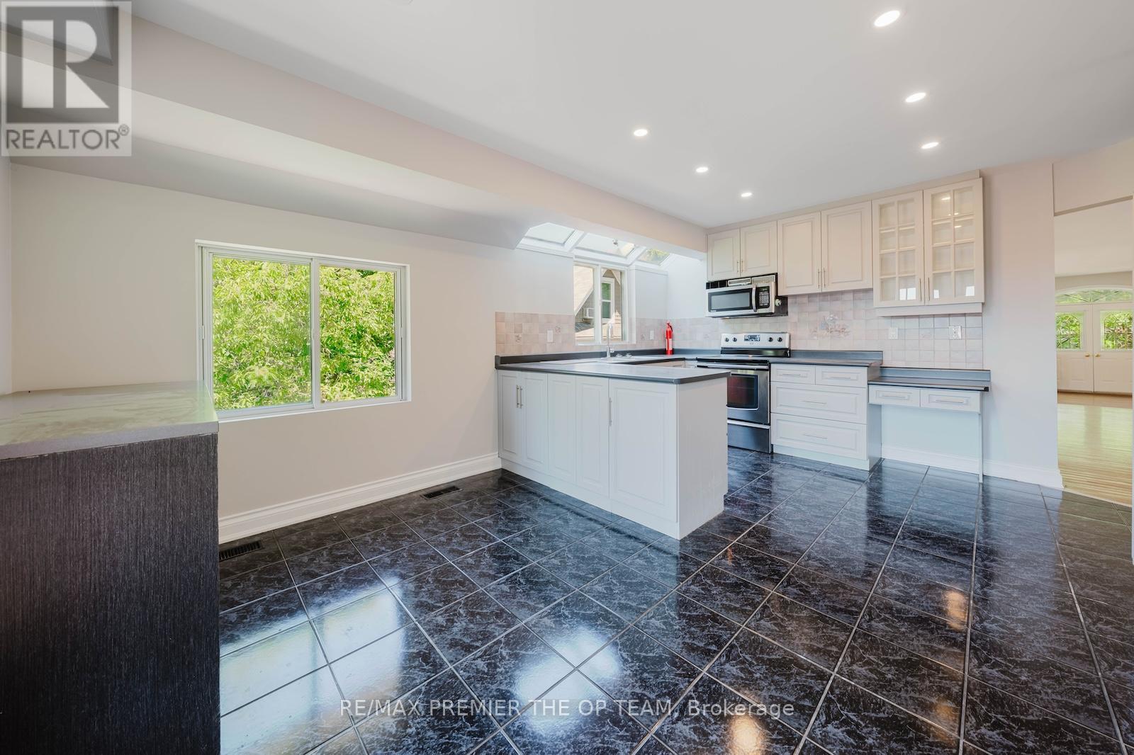 7930 Kipling Avenue, Vaughan, ON