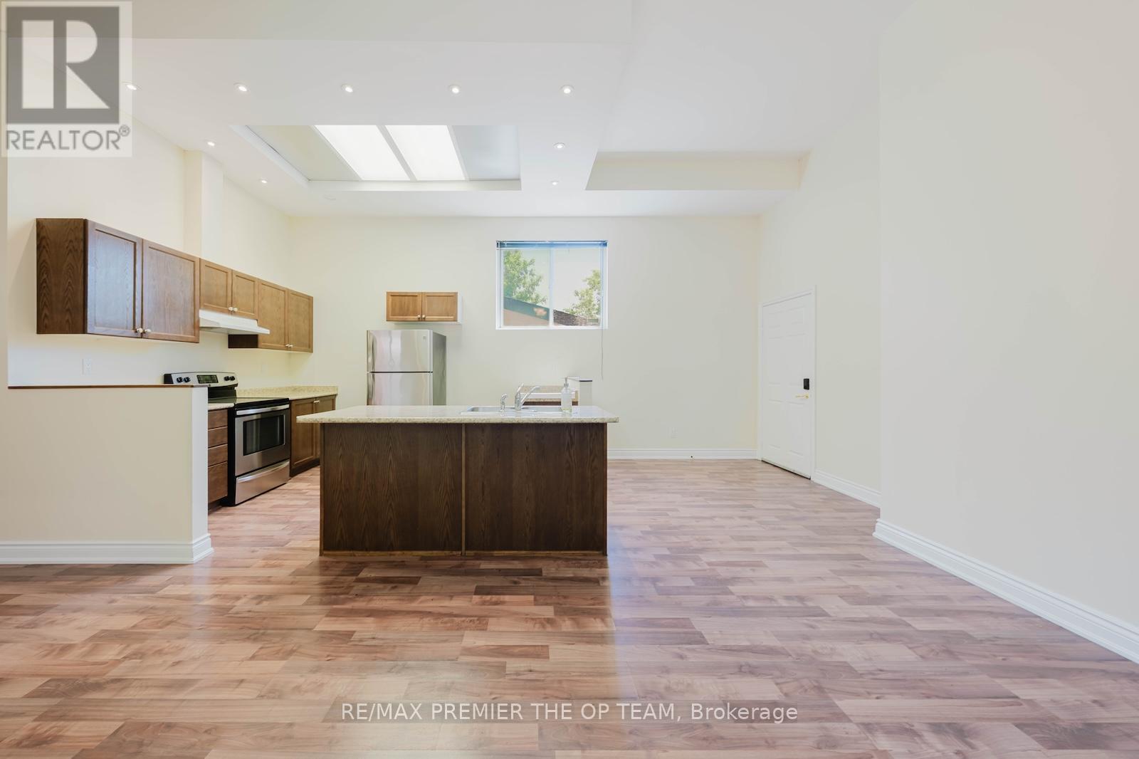 7930 Kipling Avenue, Vaughan, ON