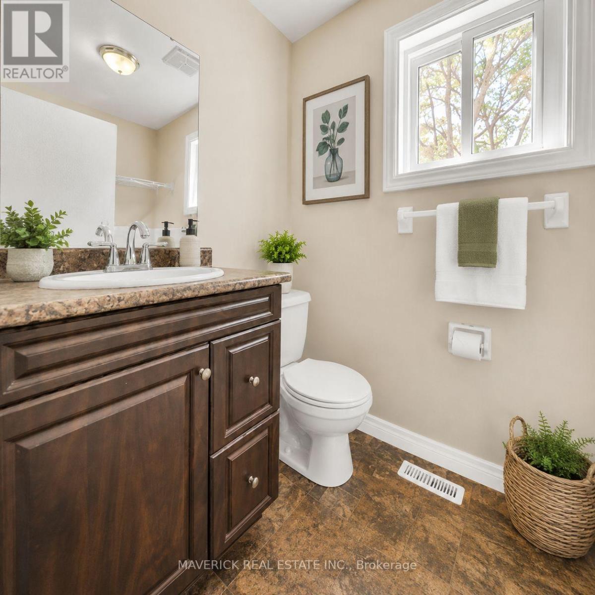 49 - 536 Third Street, London East (East A), ON