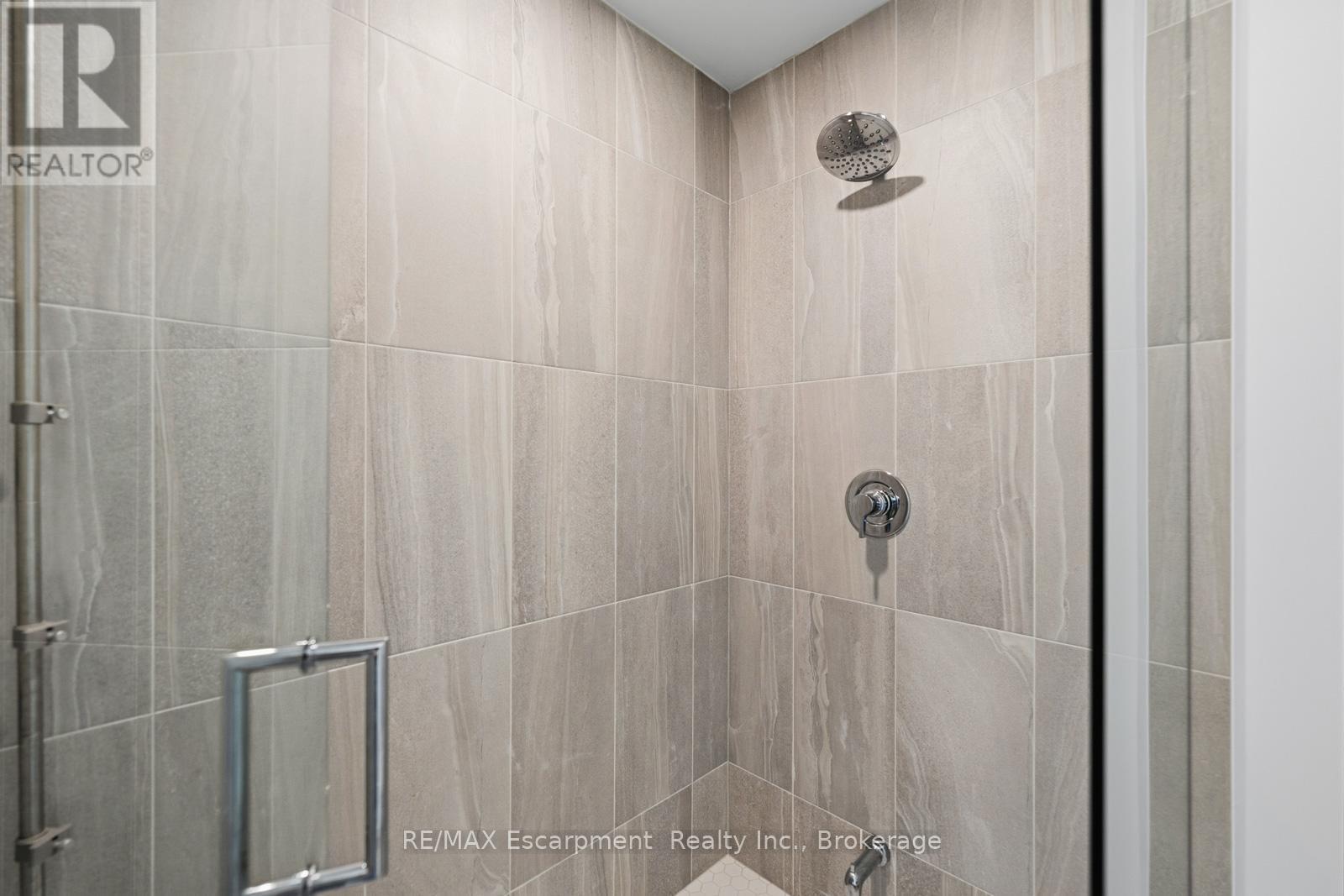 2280 Sovereign Street, Oakville (Br Bronte), ON
