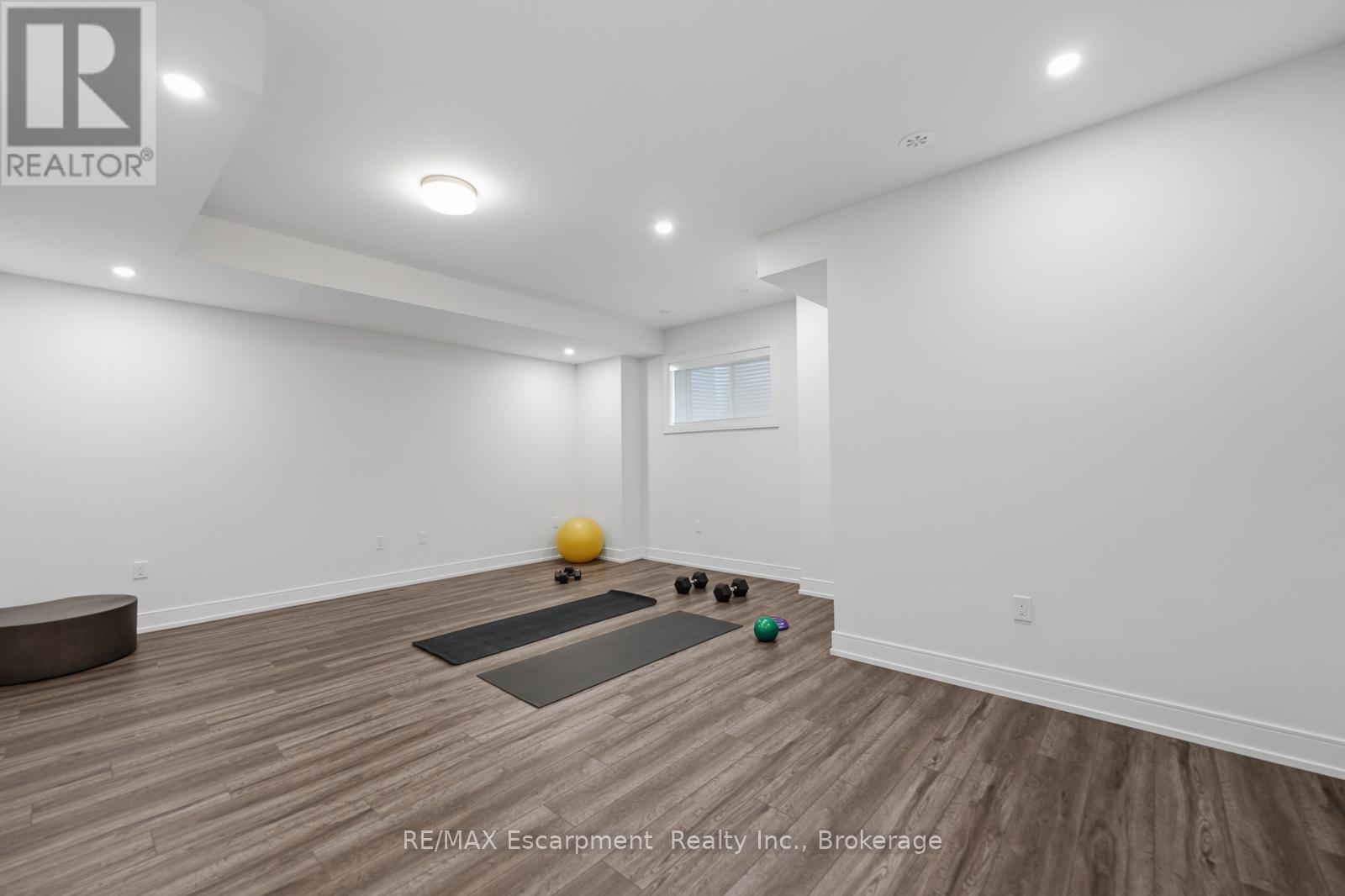 2280 Sovereign Street, Oakville (Br Bronte), ON