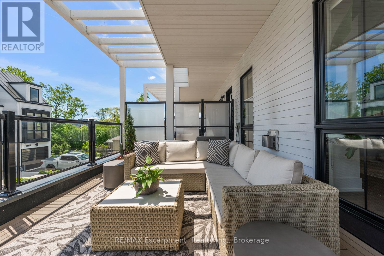 2280 Sovereign Street, Oakville (Br Bronte), ON