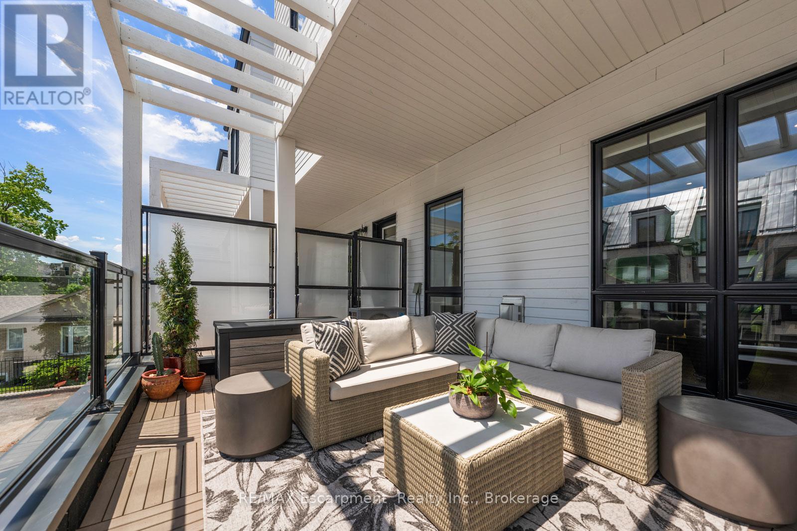 2280 Sovereign Street, Oakville (Br Bronte), ON