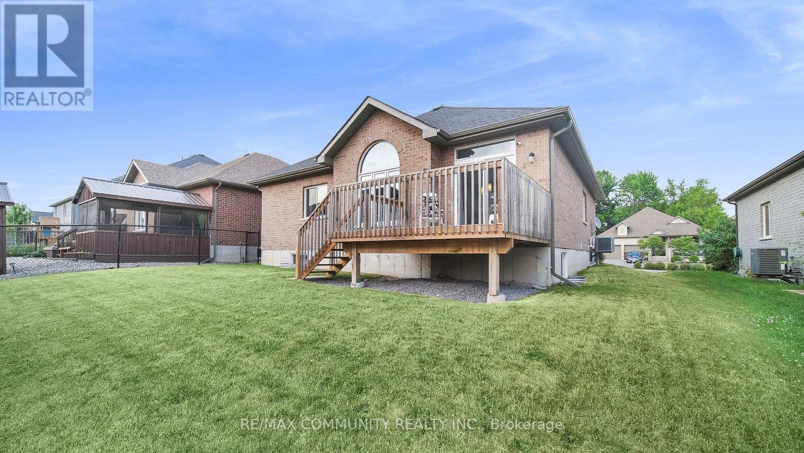 11 Stonecrest Boulevard, Quinte West, ON