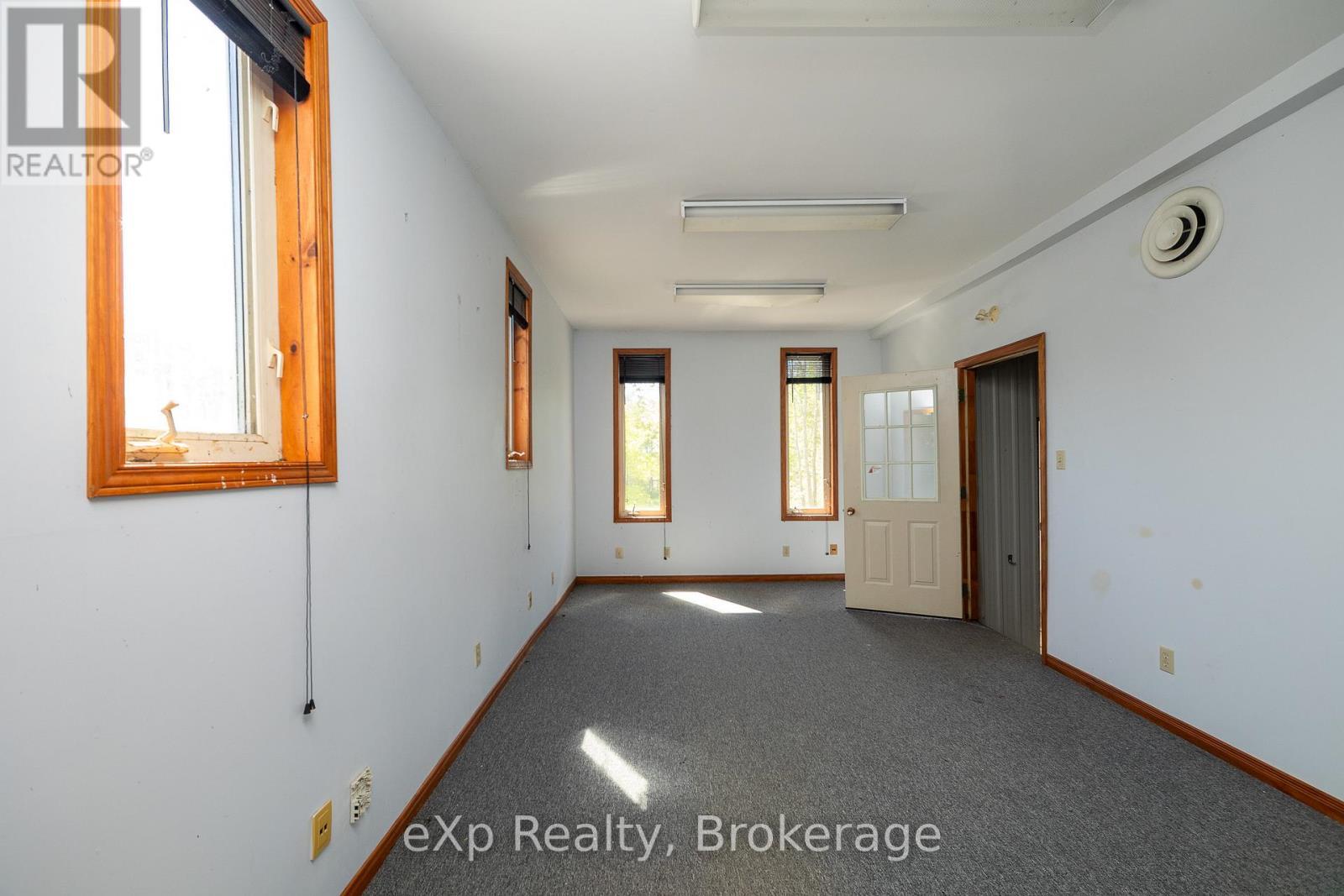 117 East Road, Northern Bruce Peninsula, ON