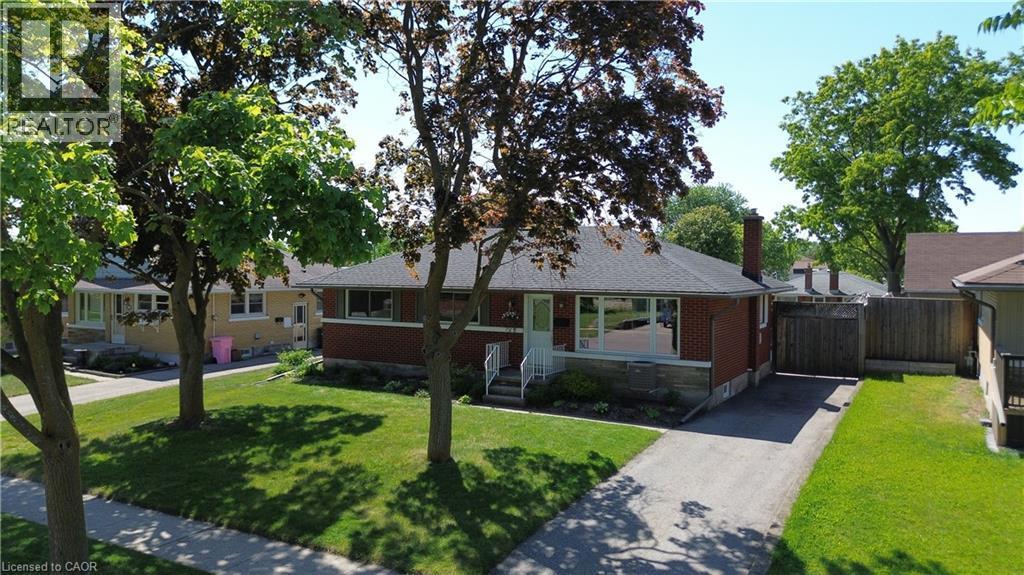 26 Woodhaven Road, Kitchener, ON