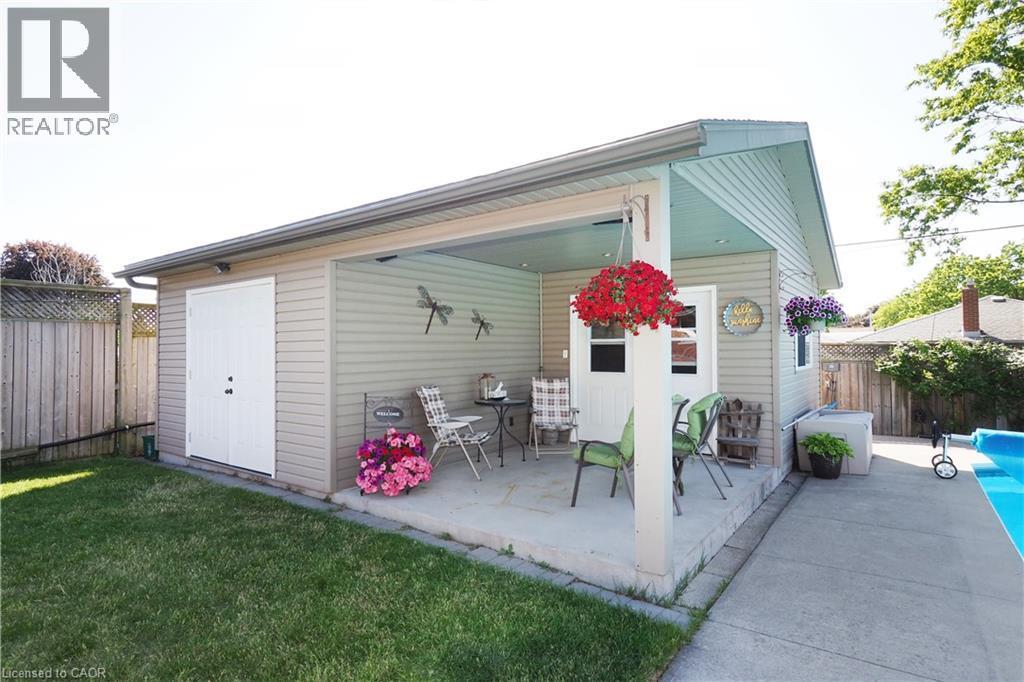100 AMP service to this outbuilding. - 26 Woodhaven Road, Kitchener, ON