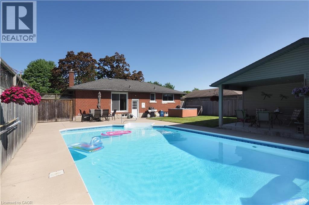 26 Woodhaven Road, Kitchener, ON