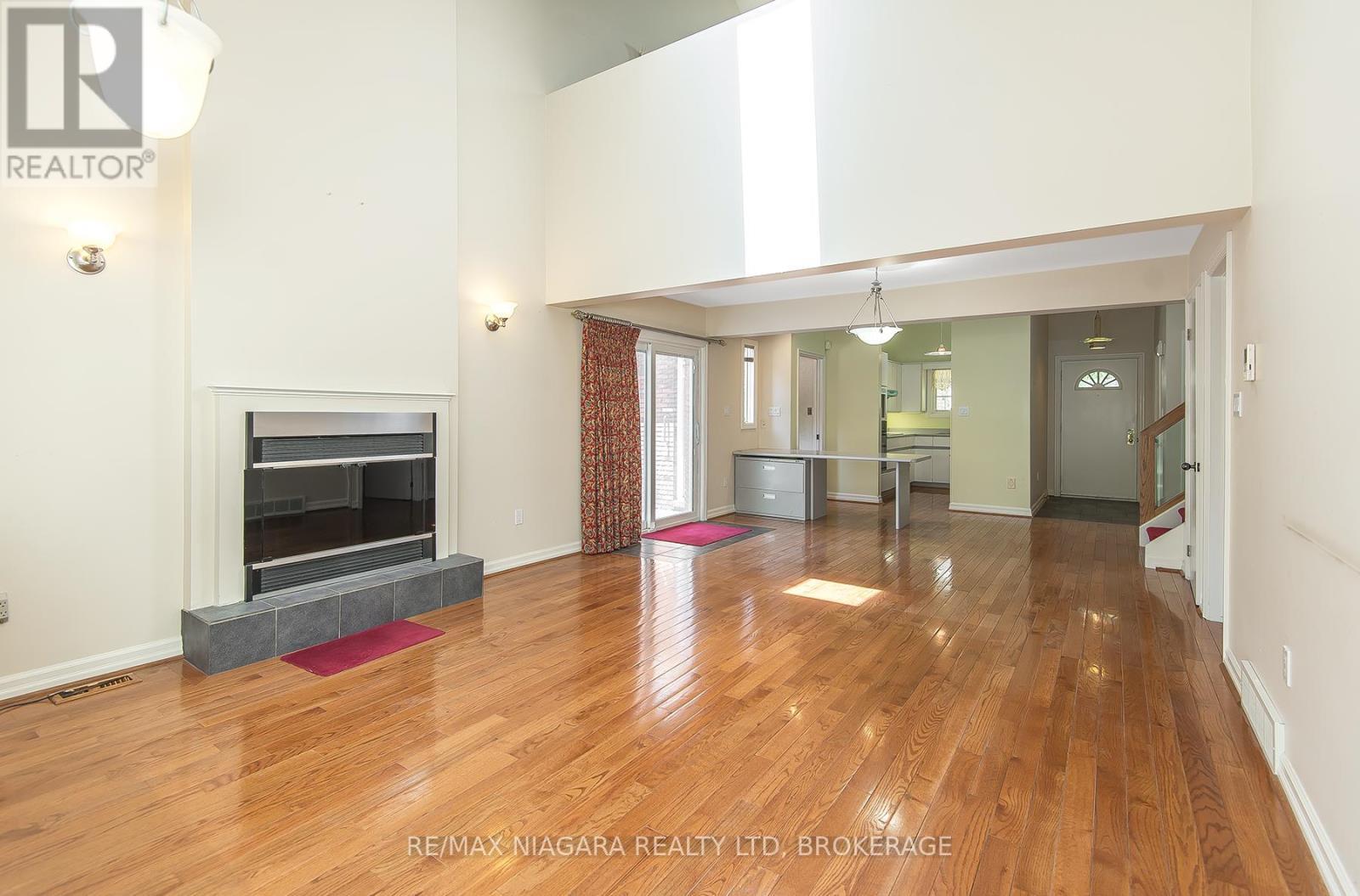6254 Gore Street, Niagara Falls (Stamford), ON