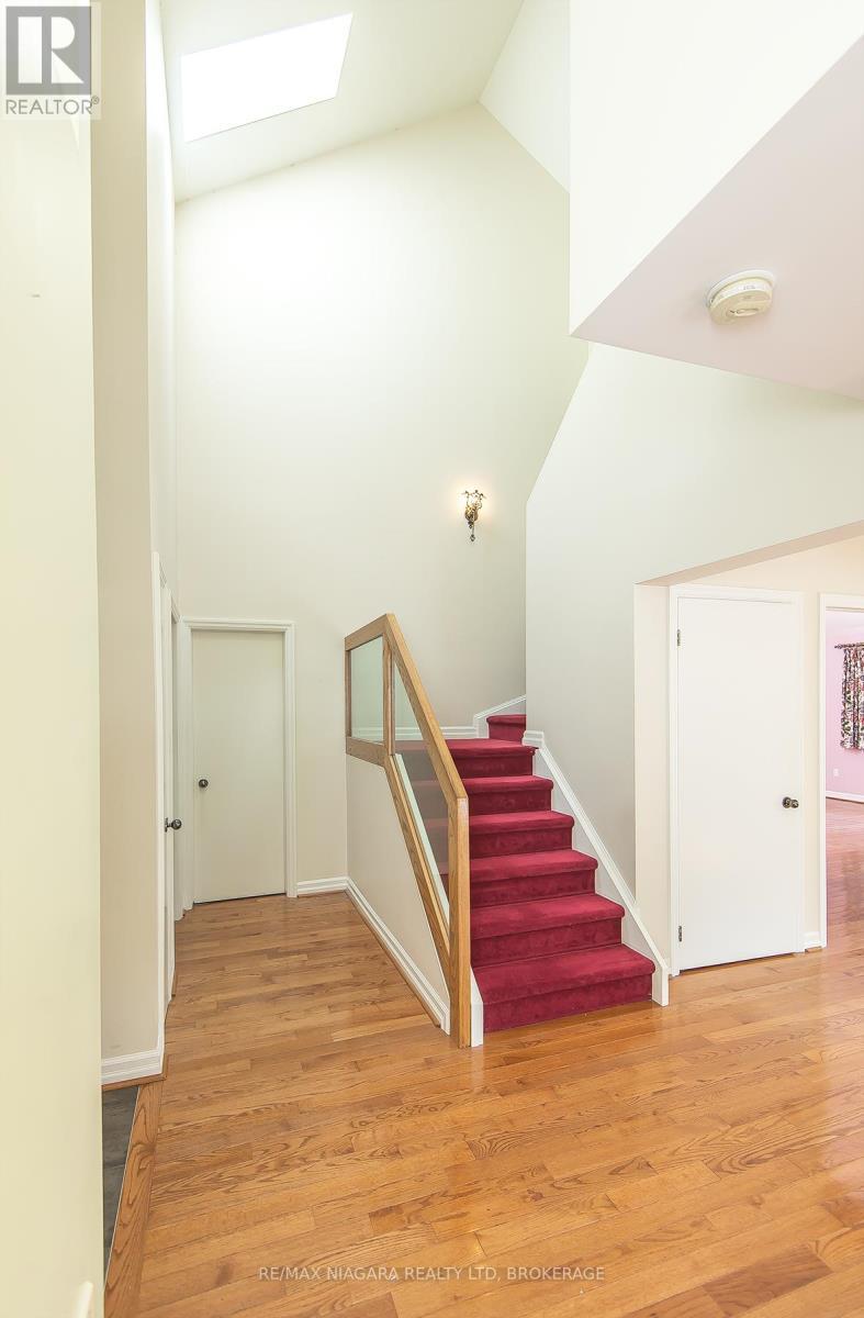 6254 Gore Street, Niagara Falls (Stamford), ON
