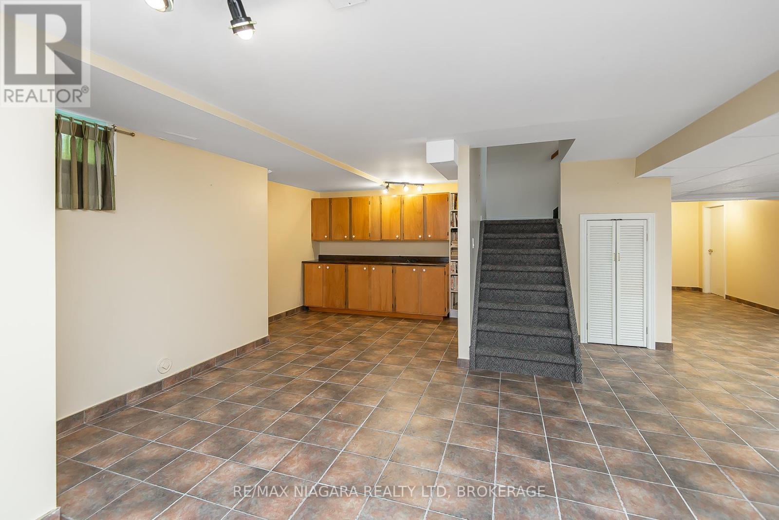 6254 Gore Street, Niagara Falls (Stamford), ON