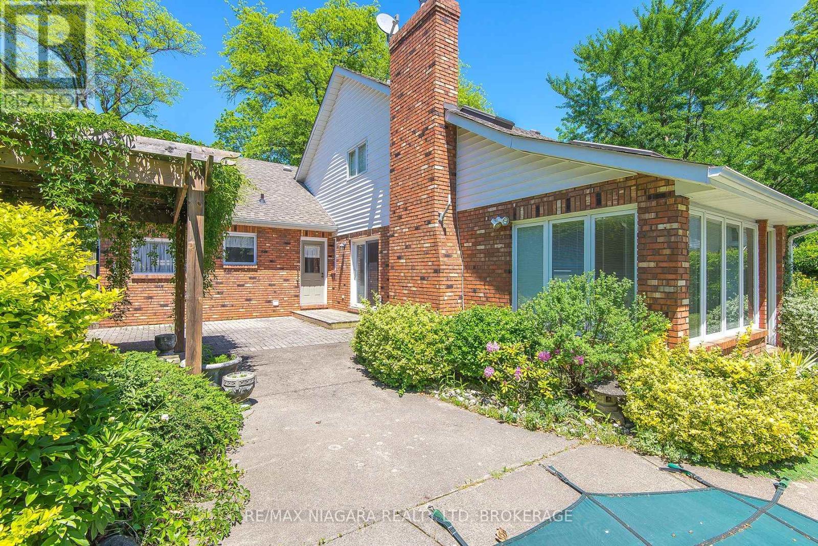 6254 Gore Street, Niagara Falls (Stamford), ON