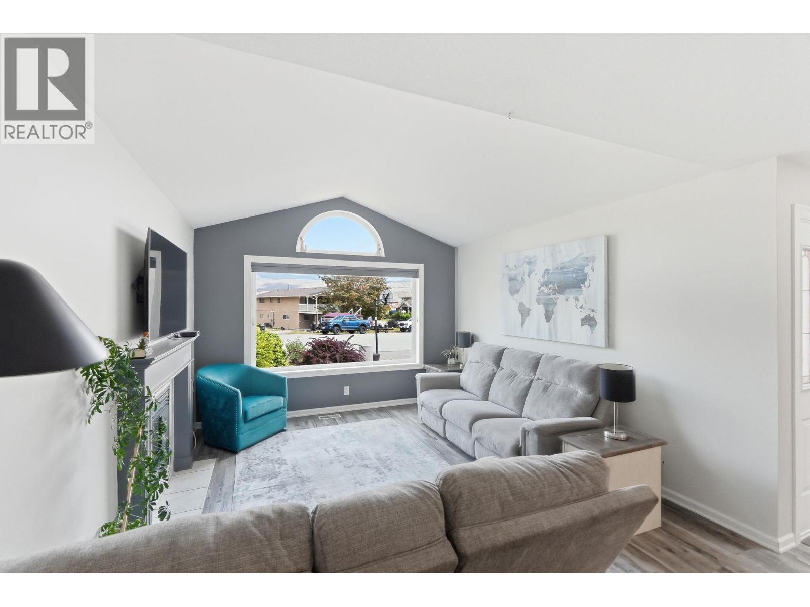 5978 Ness Court, Oliver, BC