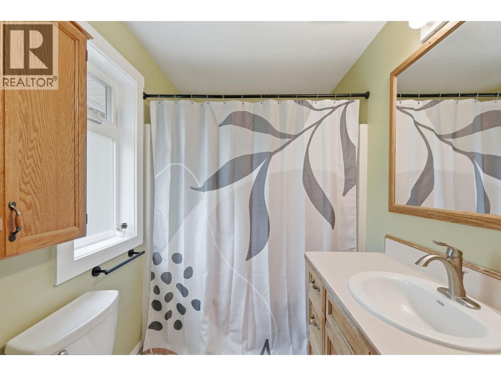 5978 Ness Court, Oliver, BC