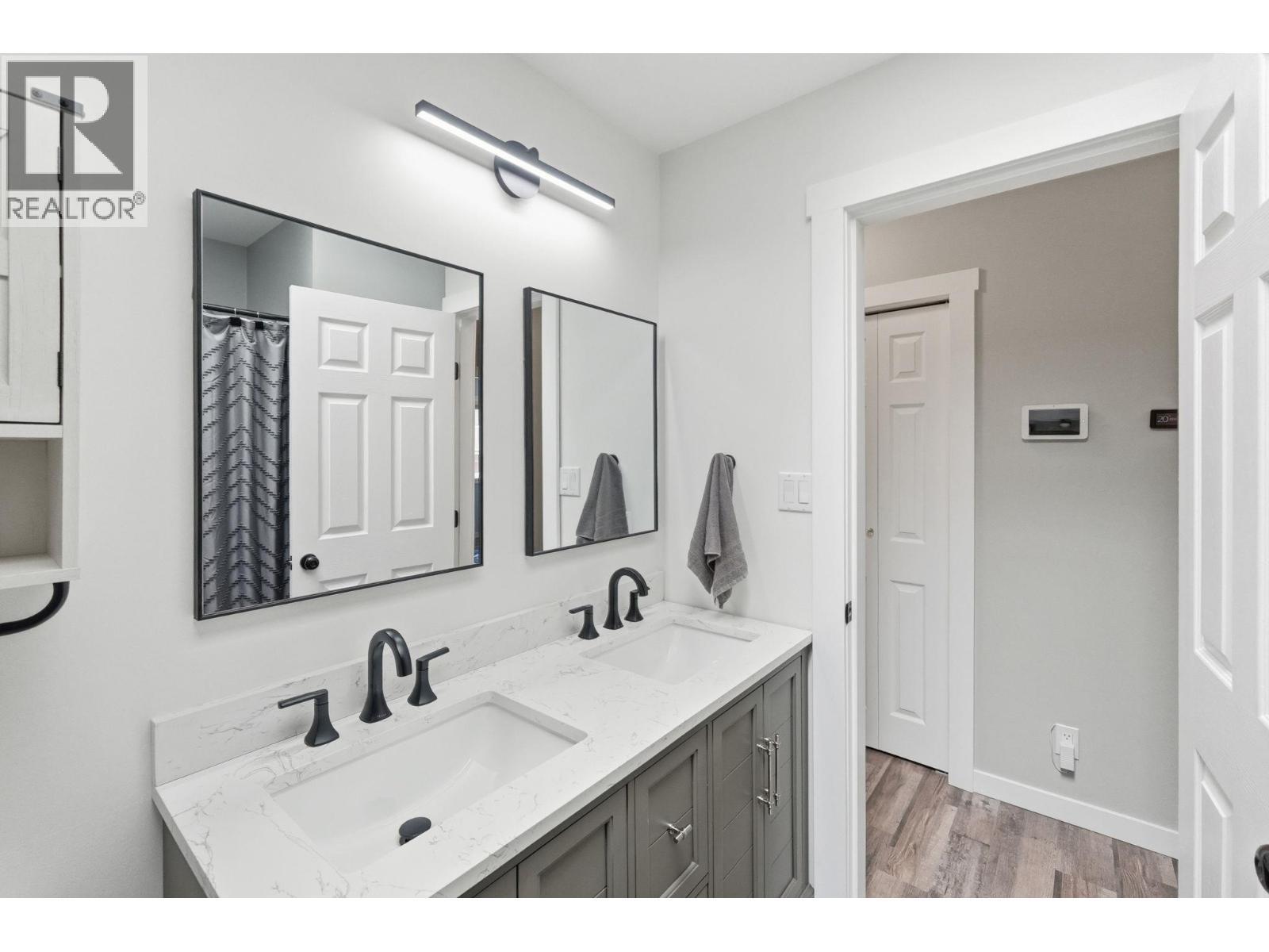 5978 Ness Court, Oliver, BC